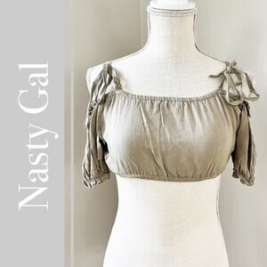 NEW Nasty Gal Khaki Tan Tie Shoulder Crop Top